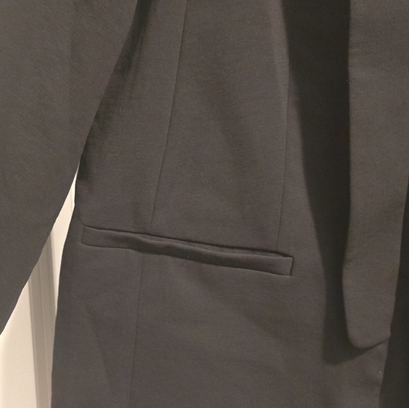 Black Blazer - Picture 3 of 3